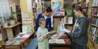 Библиотека № 24. Литературная выставка-обзор «Мы вновь читаем пушкинские строки». - ЦБС г. Саратова