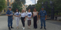 Приставы приняли участие во Всероссийской акции «Цвета Родины» - УФССП