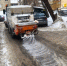 Обработка асфальта реагентами, зима - Saratov24.TV